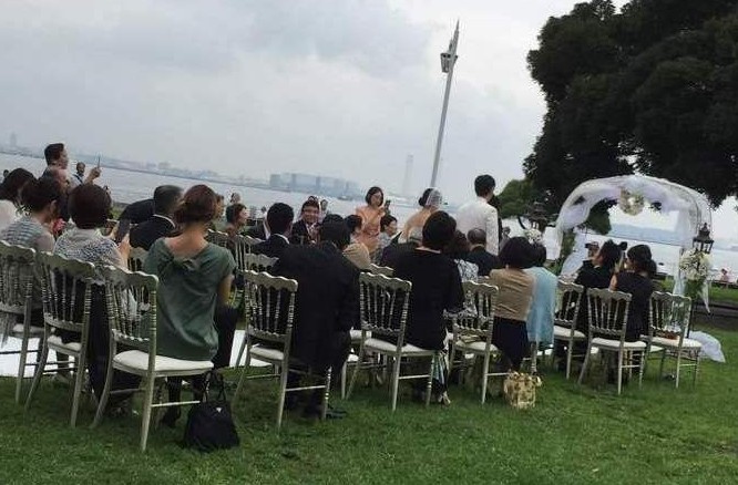 横浜・山下公園でウェディング（結婚式・挙式）を行うカップルが急増中？！